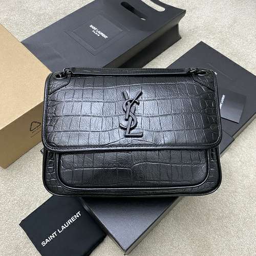 Picture of YSL Lady Handbags _SKUfw145394331fw